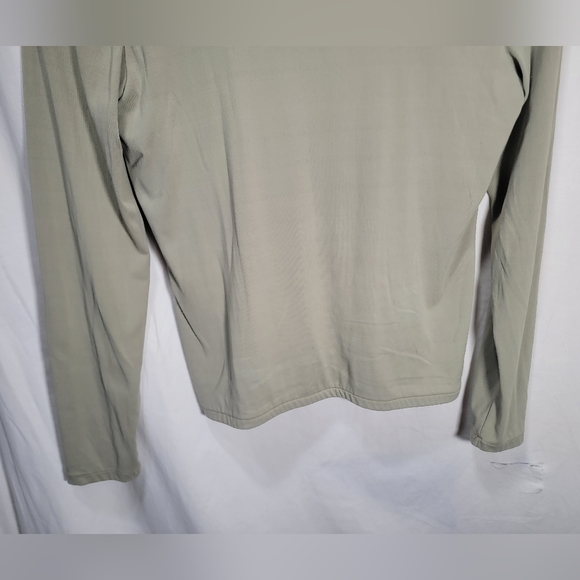 Women's Banana Republic size medium long-sleeve faded green color top. - Picture 3 of 5